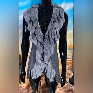 Nic & Zoe unique sleeveless cardigan